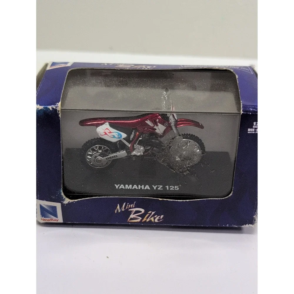 New Ray Mini Bike Yamaha YZ 125 Red 1/32 New